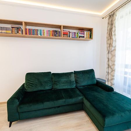 Cross Caraiman View 1 Apartment Busteni Ngoại thất bức ảnh