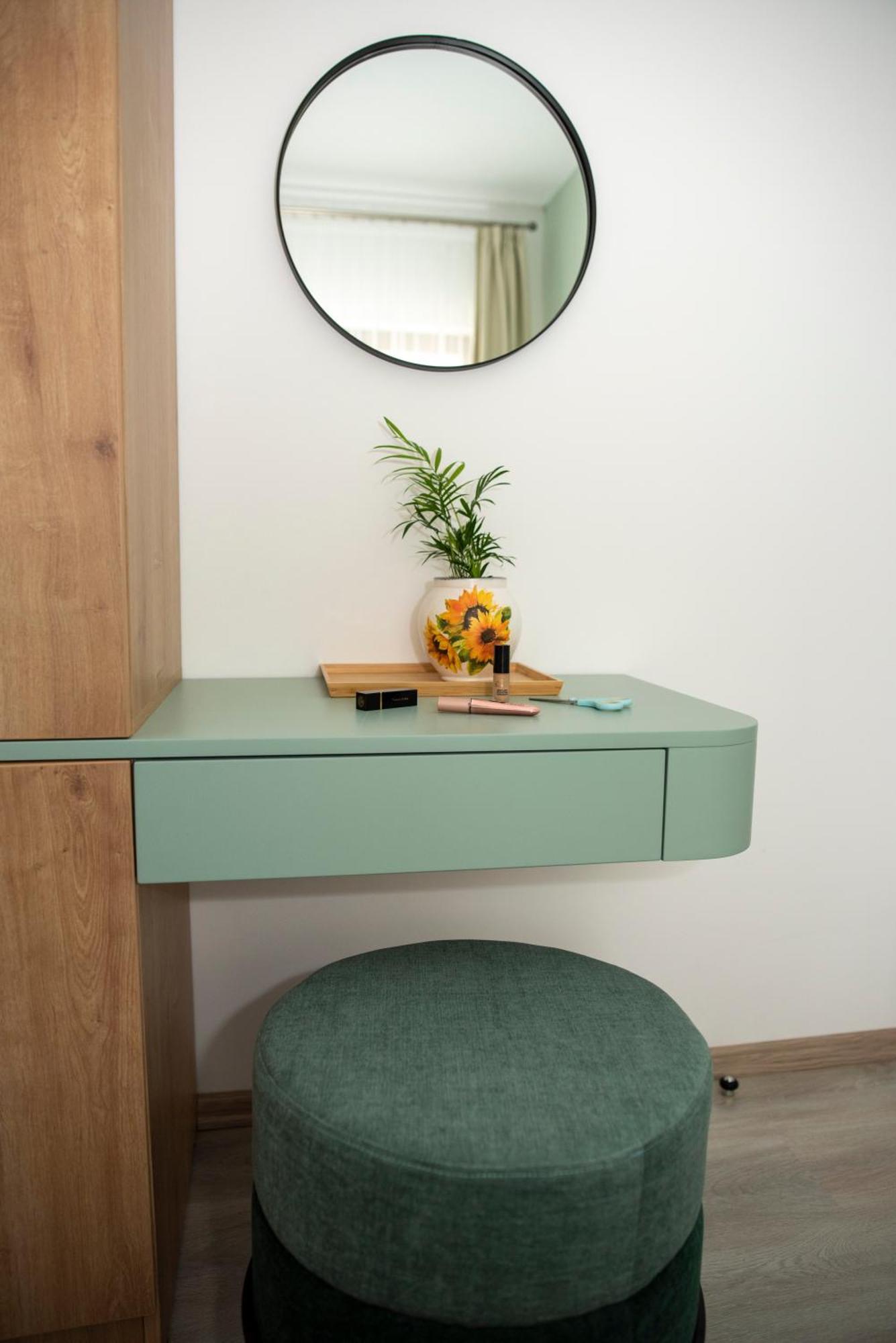 Cross Caraiman View 1 Apartment Busteni Ngoại thất bức ảnh