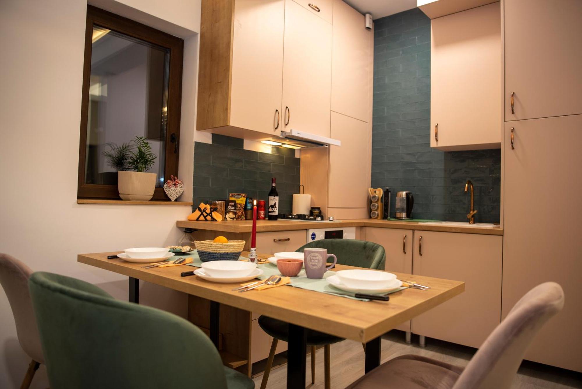 Cross Caraiman View 1 Apartment Busteni Ngoại thất bức ảnh