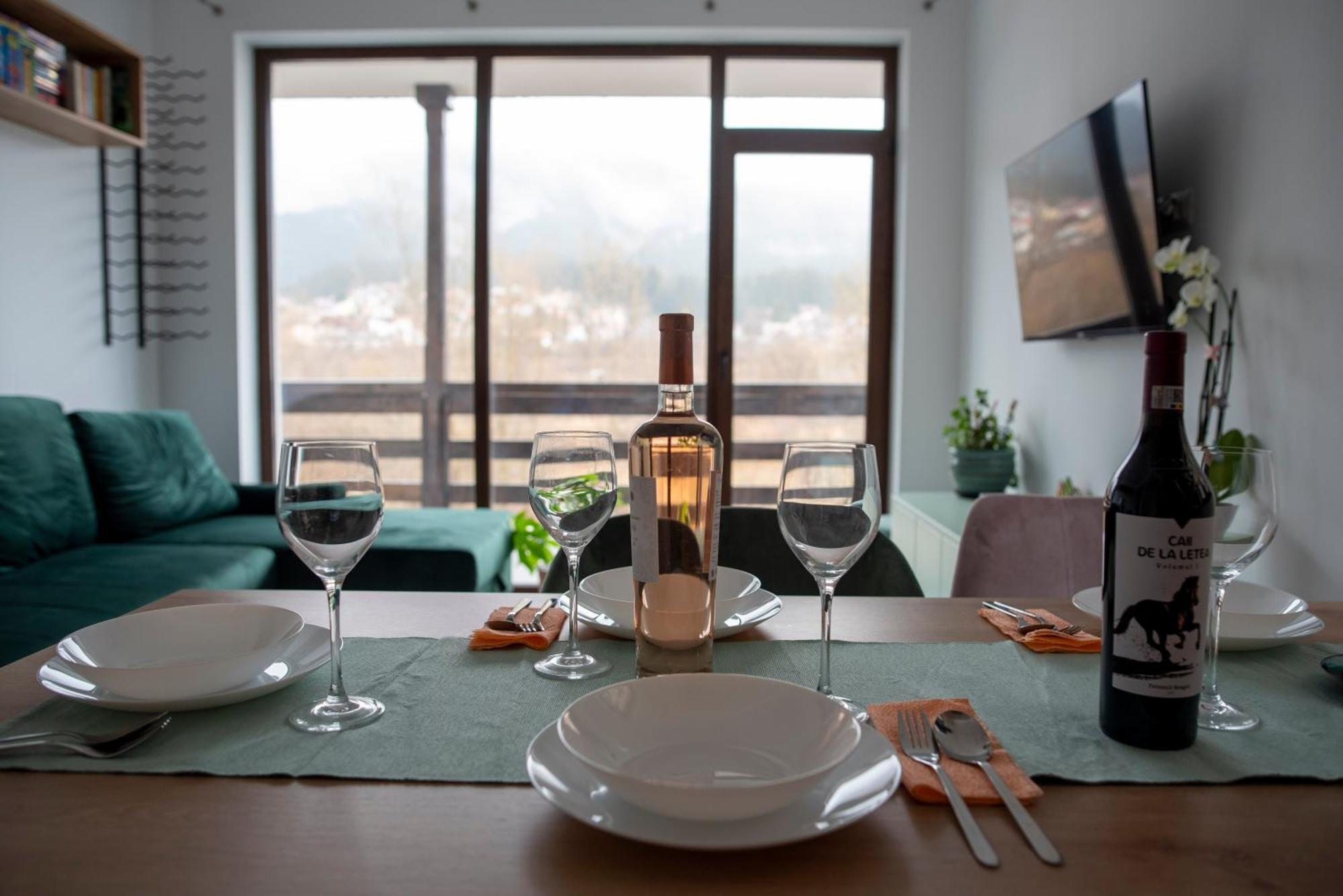 Cross Caraiman View 1 Apartment Busteni Ngoại thất bức ảnh